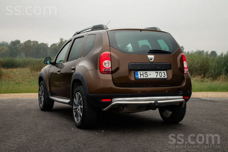 Dacia Duster 2011 photo 4