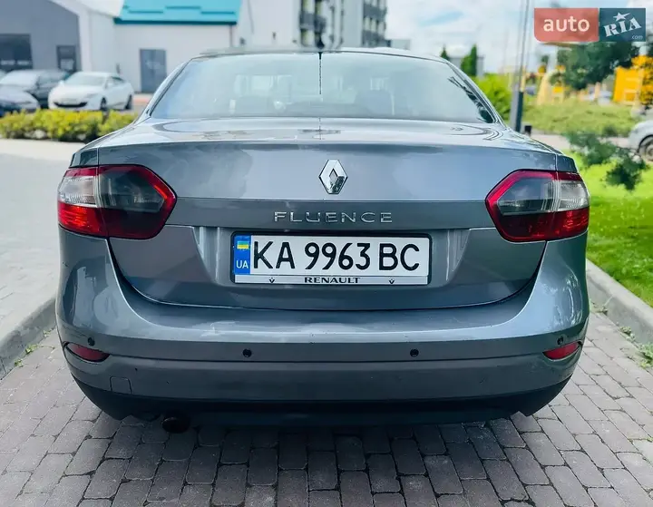 Renault Fluence 2013 photo 5