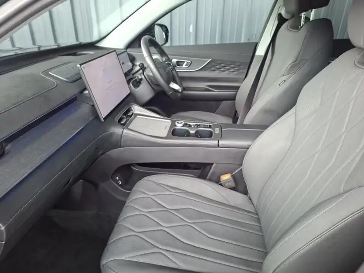 Chery Tiggo 8 2025 photo 5