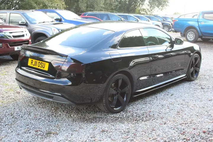 Audi A5 2011 photo 5