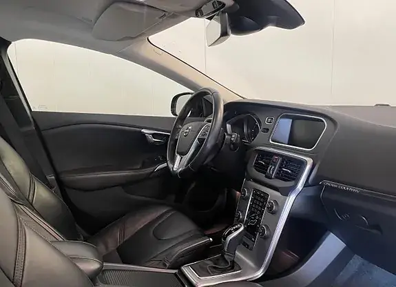 Volvo V40 Cross Country 2017 photo 5