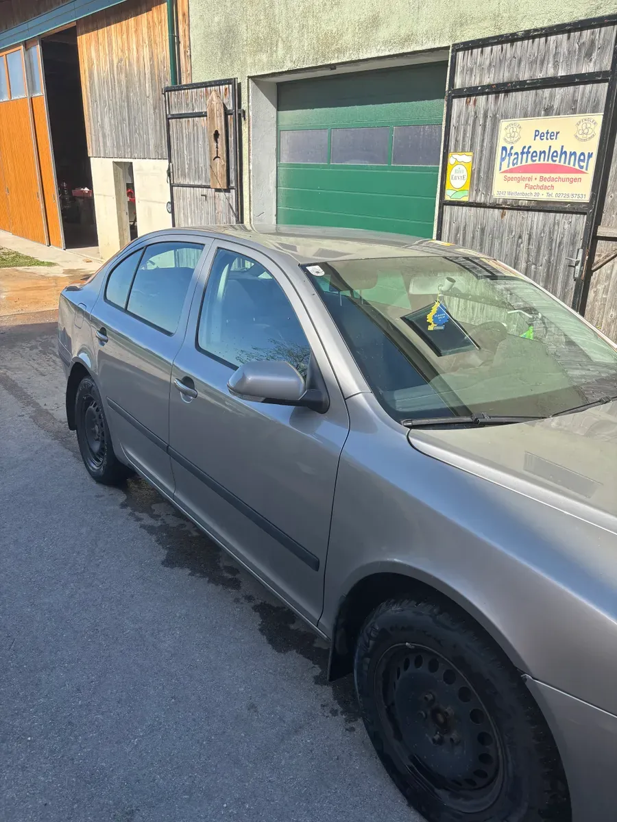 Skoda Octavia 2008 photo 3