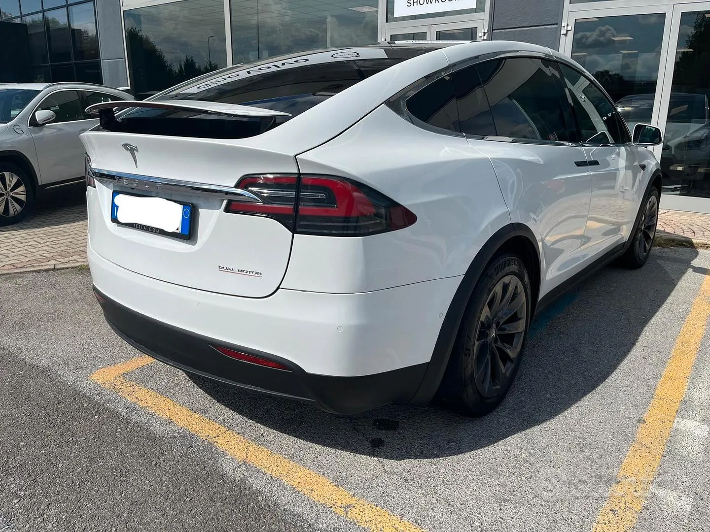 Tesla Model X 2018 photo 3
