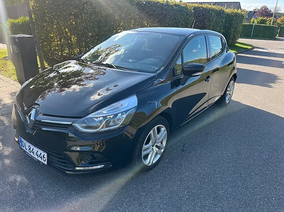 Renault Clio Iv 2017 photo 2