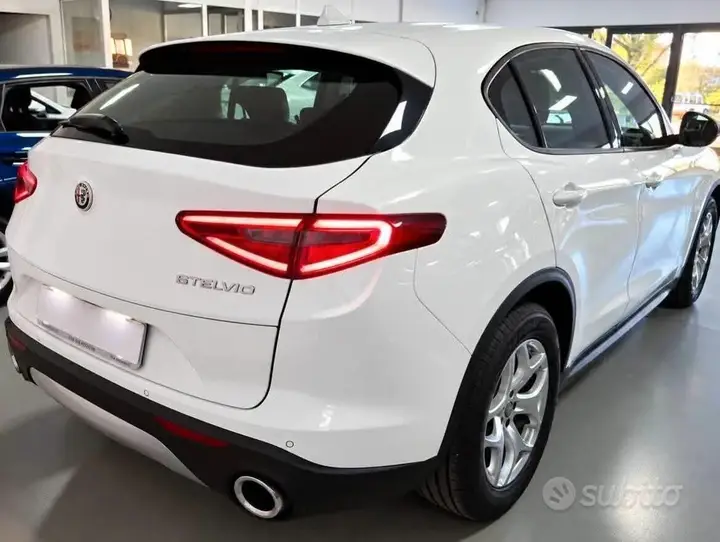 Alfa Romeo Stelvio 2021 photo 5