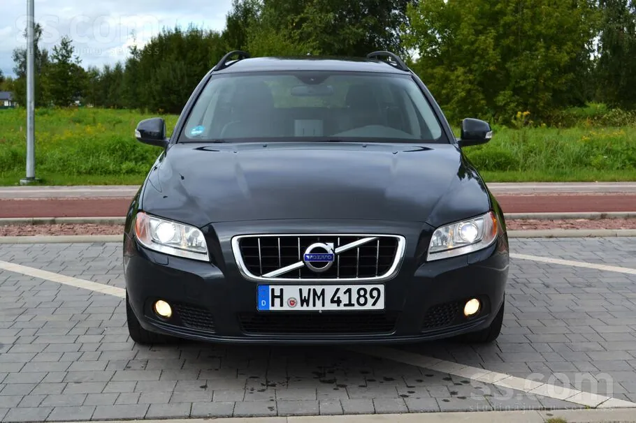 Volvo V70 2011 photo 3