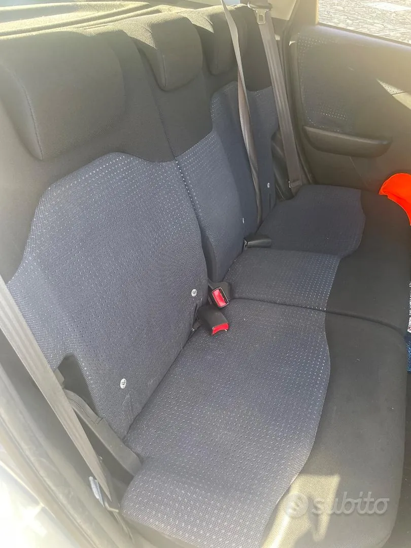 Honda Jazz 2009 photo 4