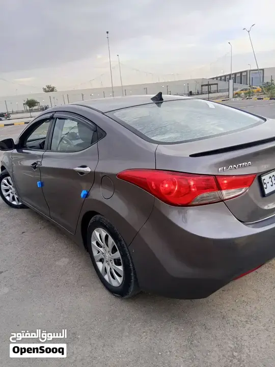Hyundai Elantra 2012 photo 2