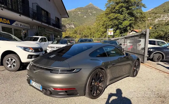 Porsche 911 Carrera 2023 photo 4