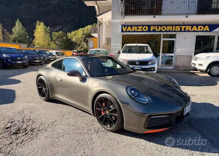 Porsche 911 Carrera