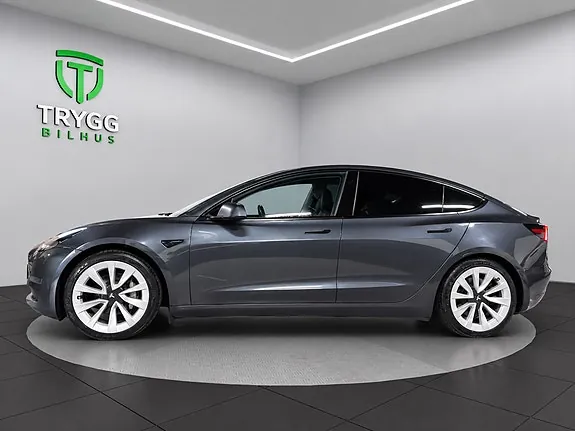 Tesla Model 3 2021 photo 2