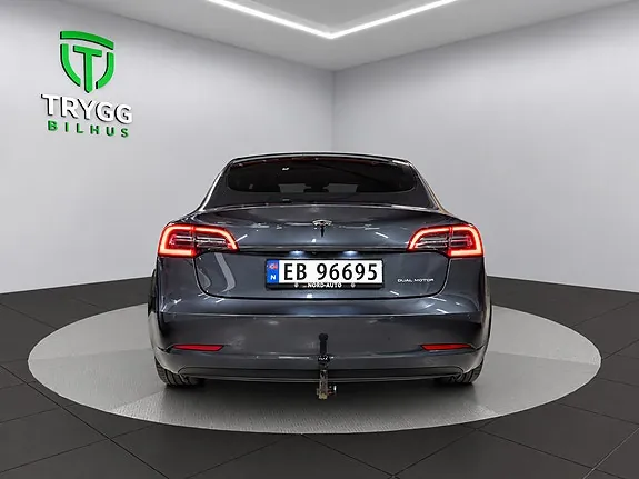 Tesla Model 3 2021 photo 4