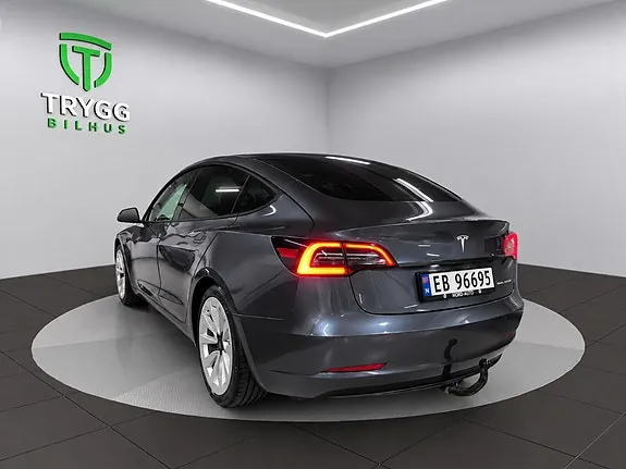 Tesla Model 3 2021 photo 3