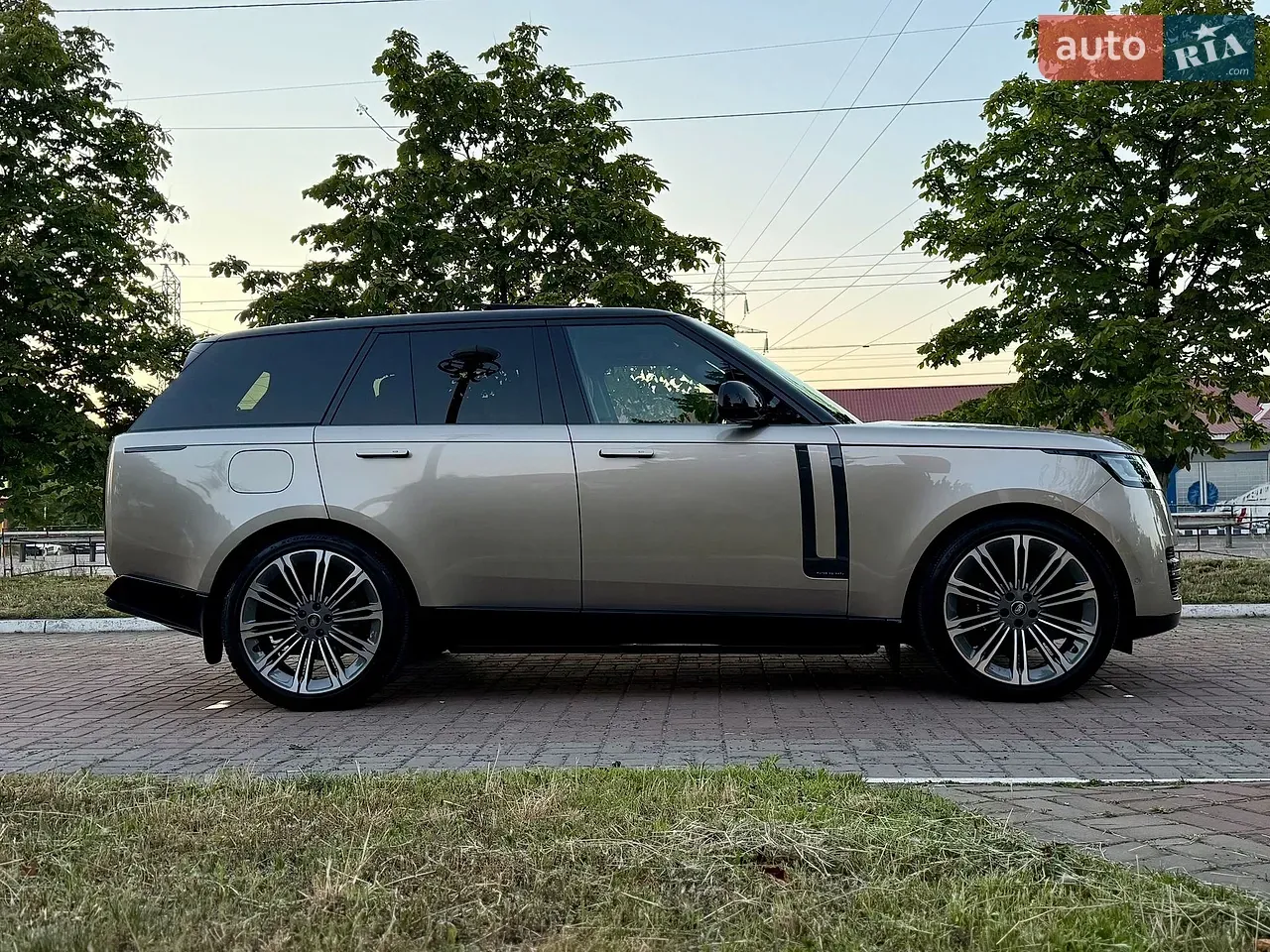 Land Rover Range Rover 2025 photo 4