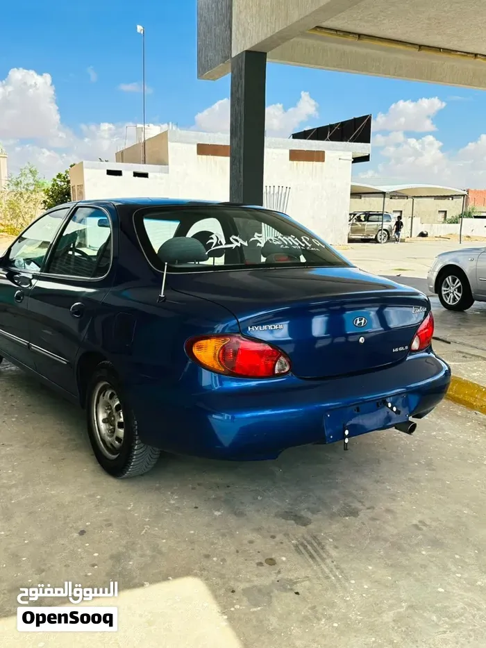 Hyundai Elantra 2000 photo 3