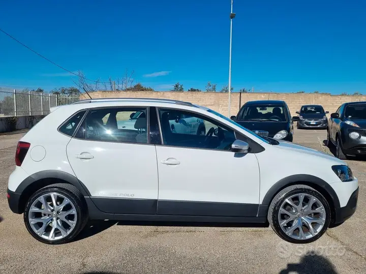 Volkswagen Polo Cross 2017 photo 3