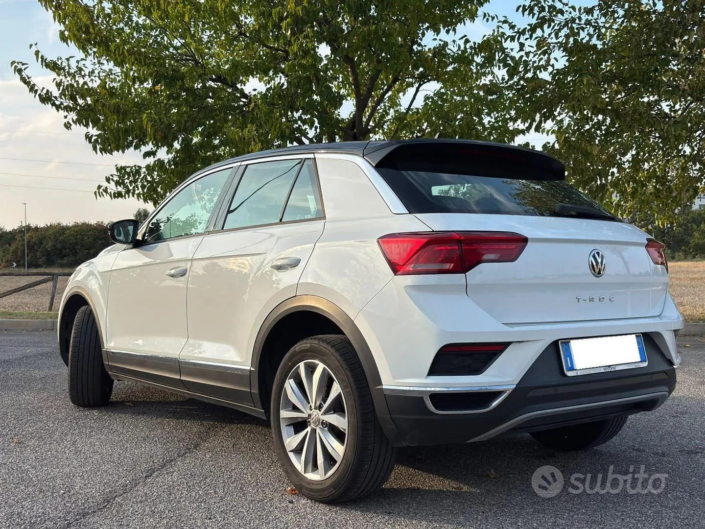 Volkswagen T-Roc 2019 photo 2