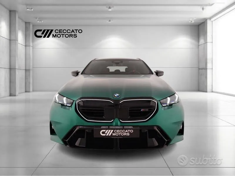 BMW M5 Touring 2026 photo 2