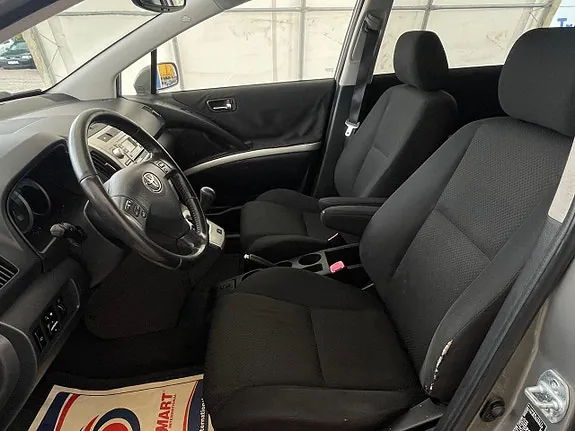 Toyota Corolla Verso 2007 photo 5