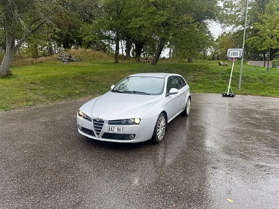 Alfa Romeo 159