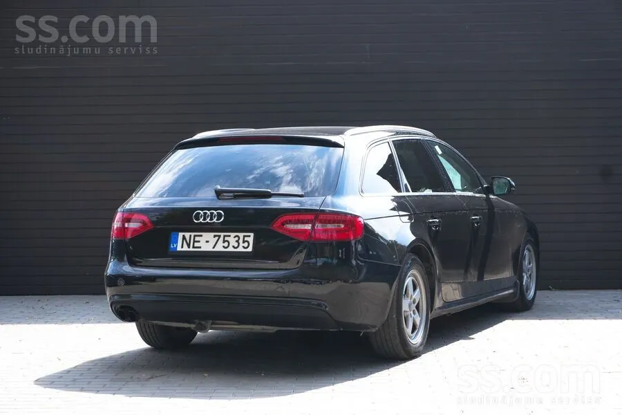 Audi A4 2013 photo 3