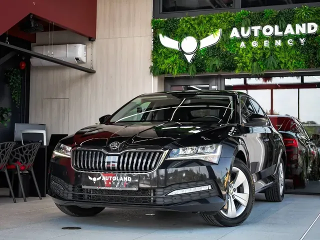 Skoda Superb 2022 photo 3