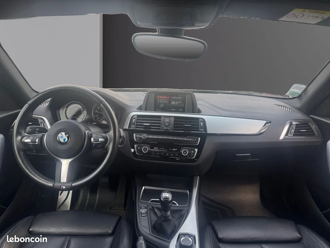 BMW 1 Series 2019 photo 2