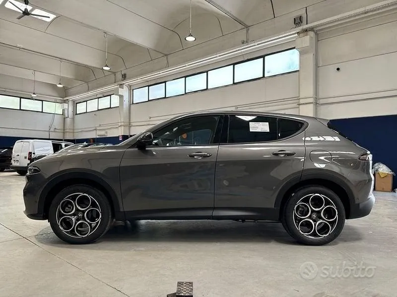 Alfa Romeo Tonale 2026 photo 2