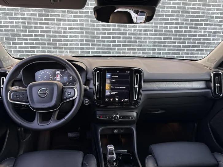 Volvo Xc40 2022 photo 3
