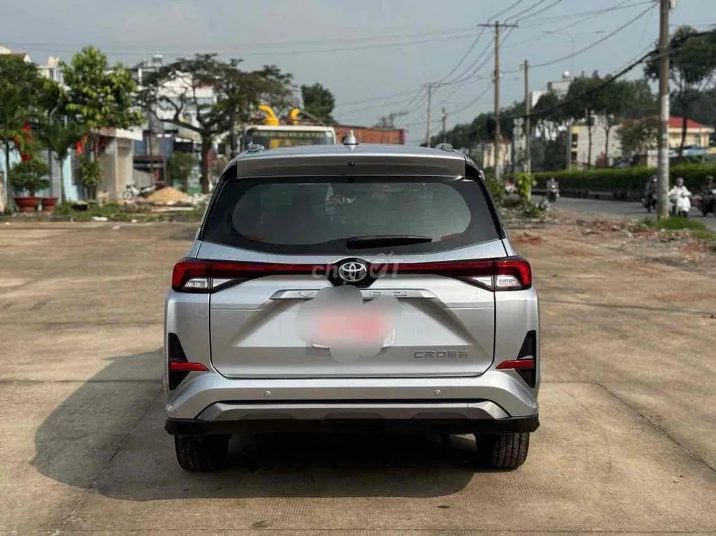 Toyota Veloz Cross
