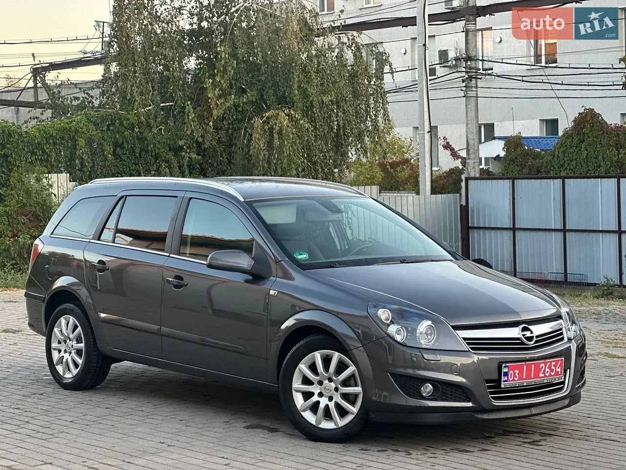 Opel Astra 2009 photo 3