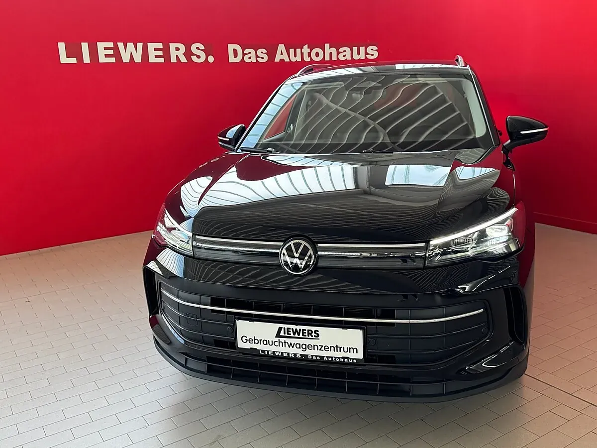Volkswagen Tiguan 2024 photo 2