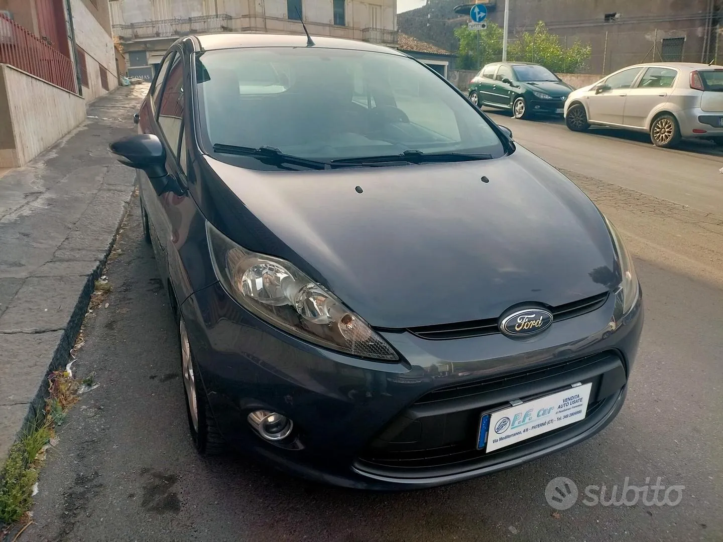 Ford Fiesta 2011 photo 2