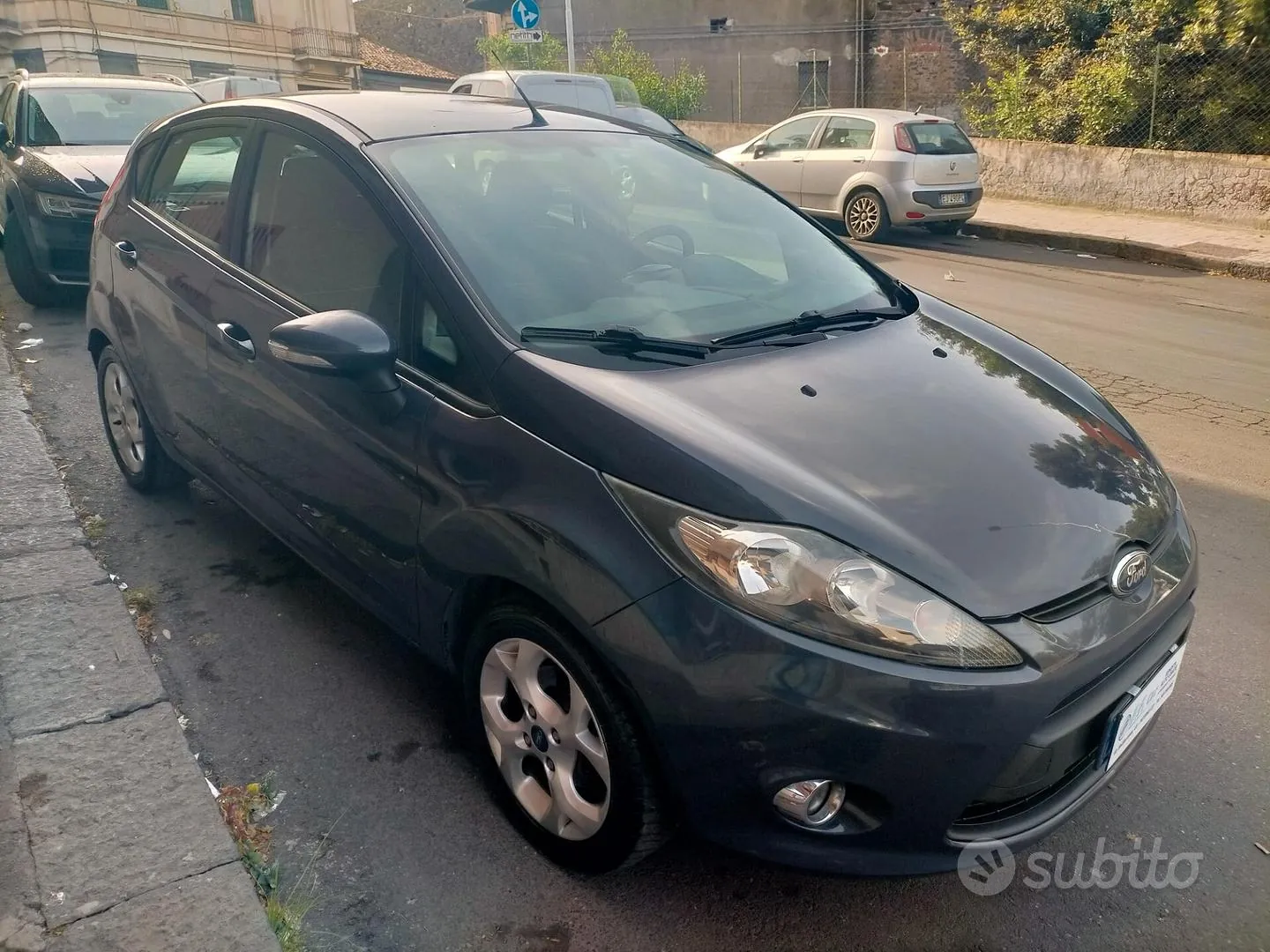 Ford Fiesta 2011 photo 3