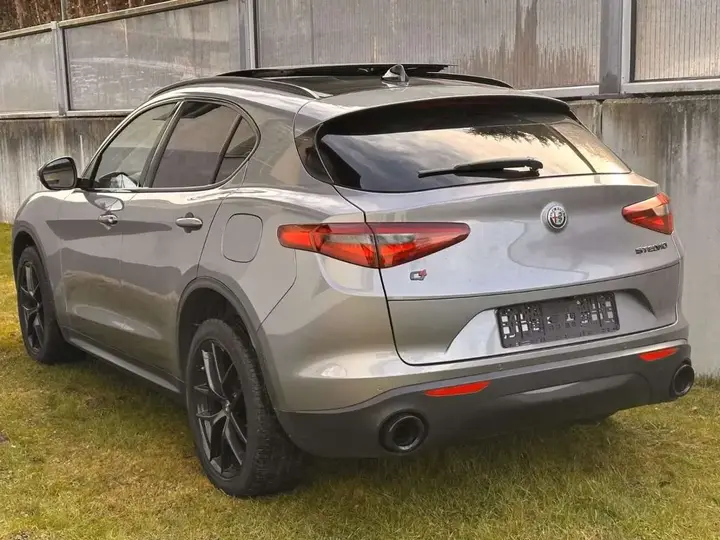 Alfa Romeo Stelvio 2020 photo 2