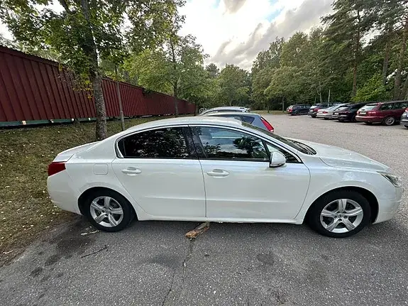 Peugeot 508 2011 photo 3