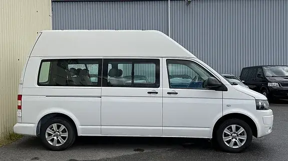 Volkswagen Caravelle 2010 photo 5