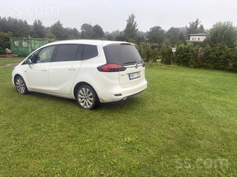 Opel Zafira 2017 photo 4