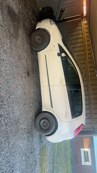 Fiat Grande Punto 2009 photo 2