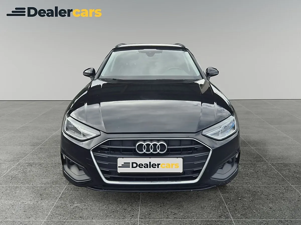 Audi A4 Avant 2023 photo 2