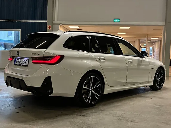 BMW 330E 2023 photo 5