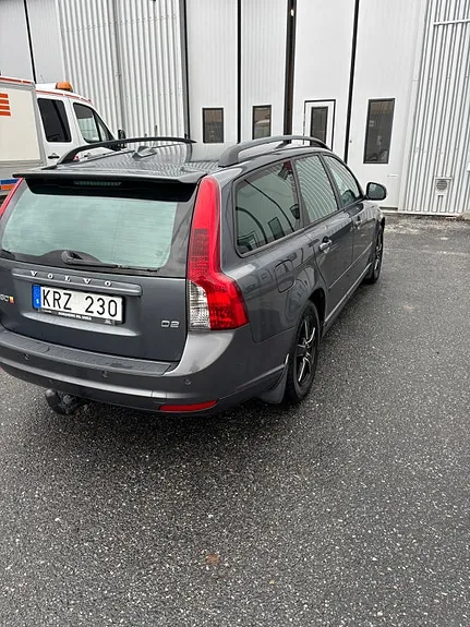 Volvo V50 2011 photo 4