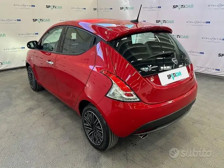 Lancia Ypsilon 2022 photo 3