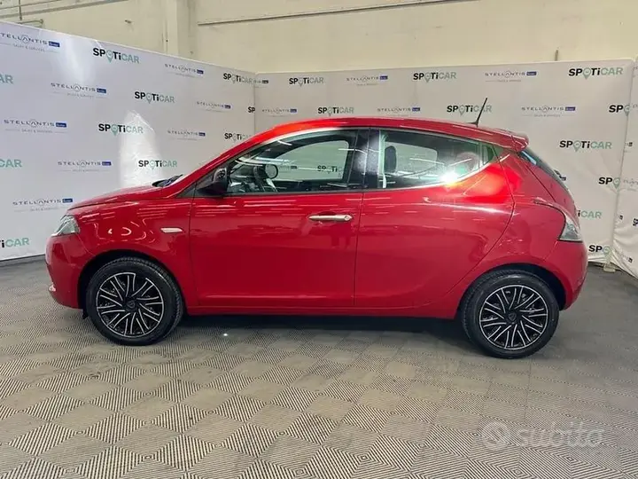 Lancia Ypsilon 2022 photo 2