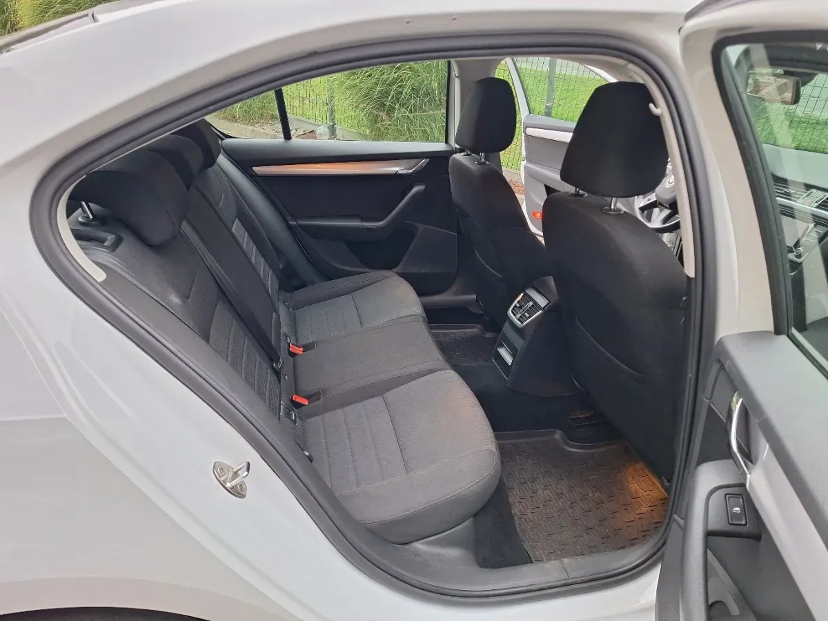 Skoda Octavia 2015 photo 3