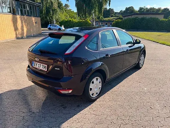 Ford Focus 2008 photo 3
