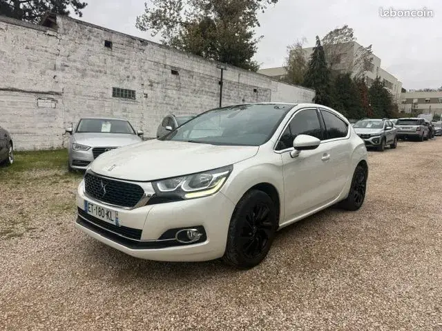 DS Automobiles Ds 4