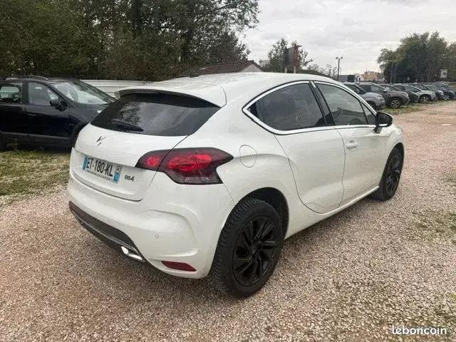 DS Automobiles Ds 4 2018 photo 3
