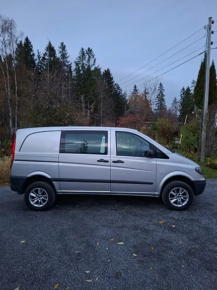Mercedes-Benz Vito 115 2010 photo 3