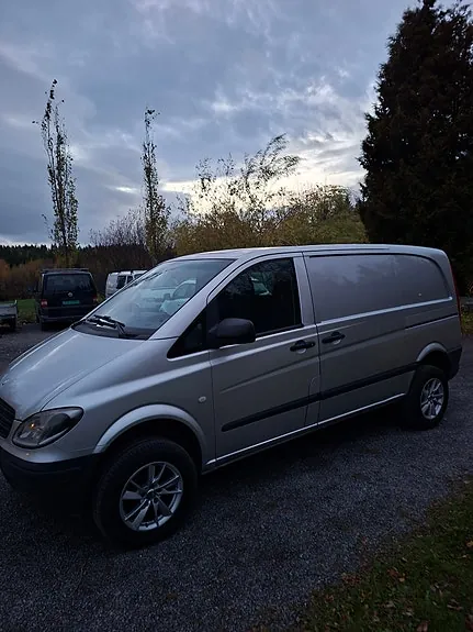Mercedes-Benz Vito 115 2010 photo 5